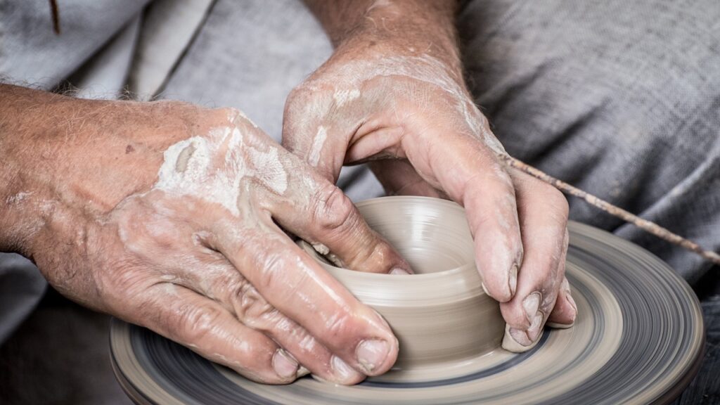 Ton Keramik Handwerker Warum will niemand mehr Handwerker werden